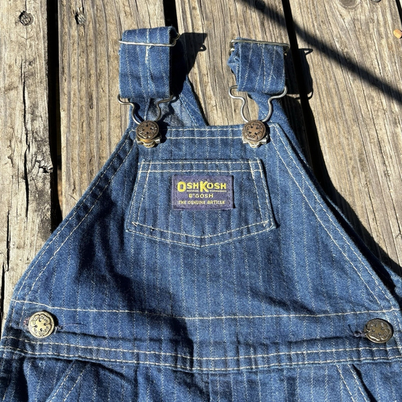 Vintage OshKosh B’gosh Baby Overalls 12 Mo Made in USA Blue Denim Pinstripe - Picture 3 of 10